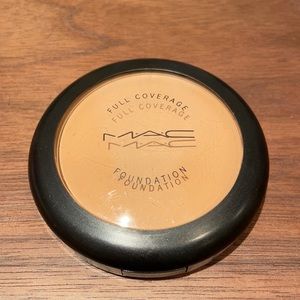 Mac Foundation❤️